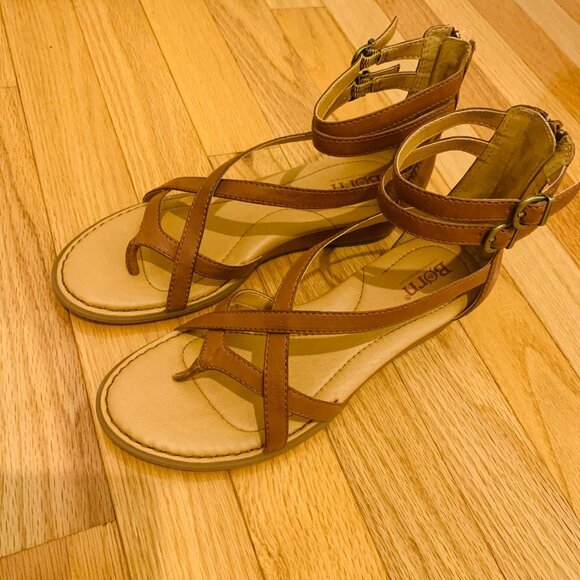NEW BORN Women's Ankle Strap Leather Platform Wedge Sandal US 6 - Picture 11 of 14